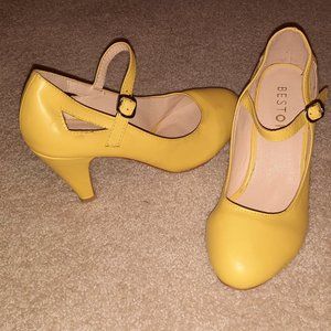 Mary Jane Cute Walking and Dance Heels  Beston Brand 3 1/4" Heel  Size 7